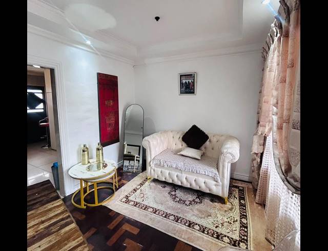 4 BEDROOM FREEHOLD FOR SALE IN GUGULETU